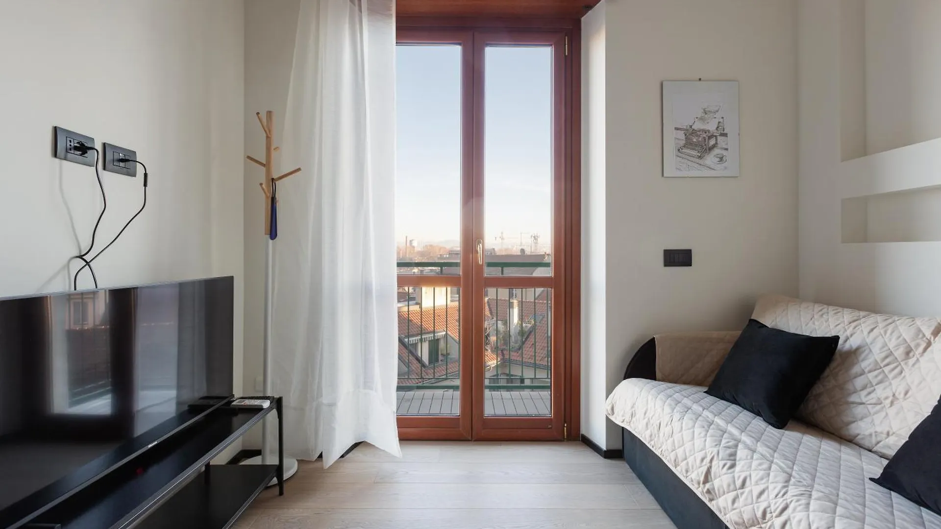 Milano Renovated Studio Apts איטליה